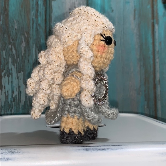 Khaleesi Amigurumi, Crocheted - Picture 2 of 5
